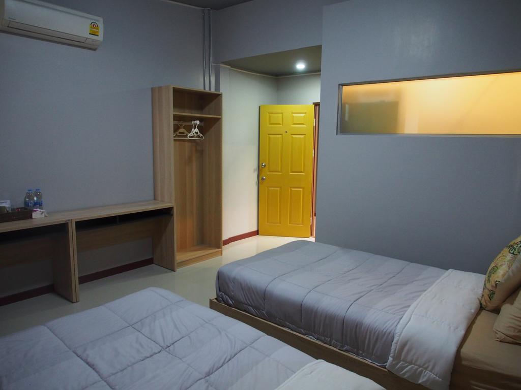 Sriyanar Place バンコク都 エクステリア 写真
